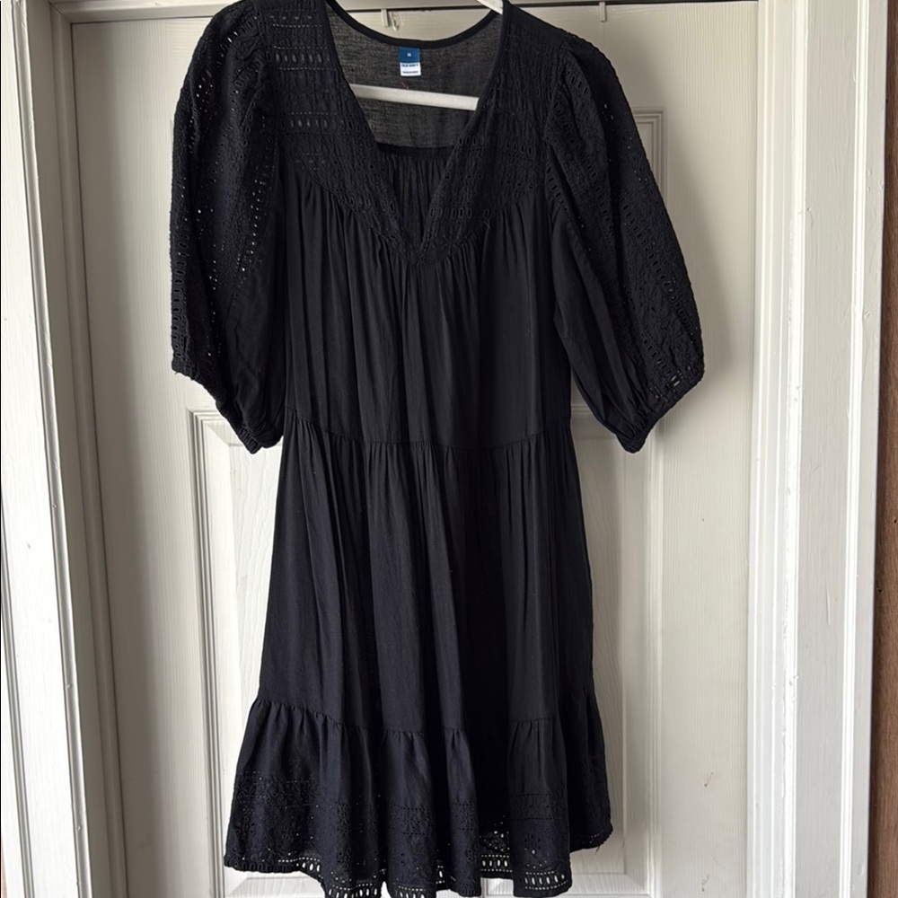 Old Navy Black Smocked Puff Sleeve Sundress